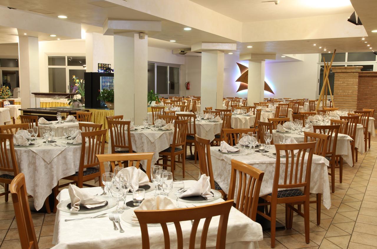 Hotel Plaza 里杜德里伊斯坦西 外观 照片