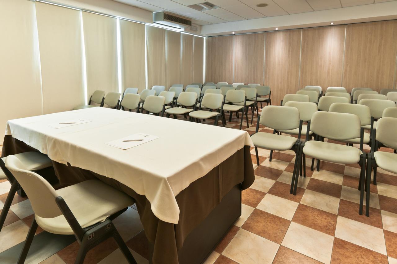 Hotel Plaza 里杜德里伊斯坦西 外观 照片